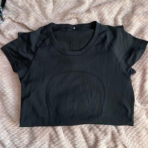 Lululemon black swiftly tech shirt